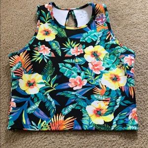 Hawaiian crop shirt ; summer crop ; colorful